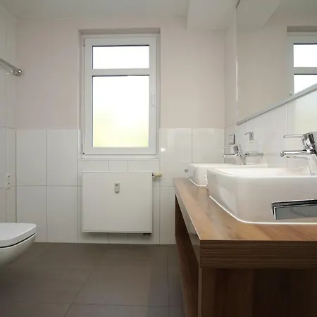 Meeresblickresidenzen Nr 56 Mit Sauna- Und Schwimmbadnutzung Im Ahoi Sellin *